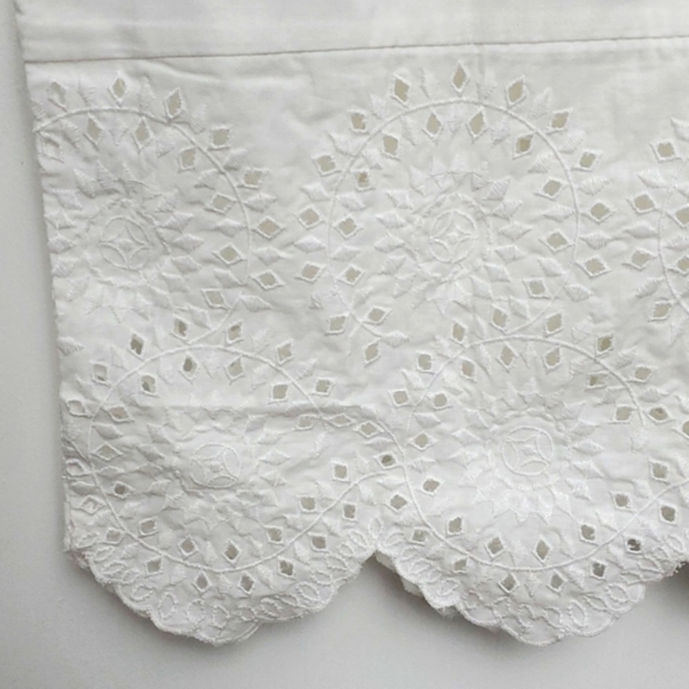 Southern Living Medallion Eyelet Pillowcase  Sham King Size in White